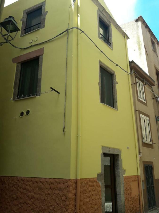 Casa Graci Hotell Bosa Exteriör bild