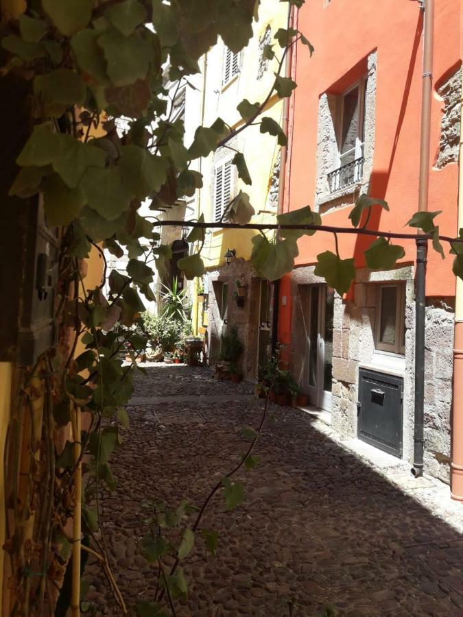 Casa Graci Hotell Bosa Exteriör bild